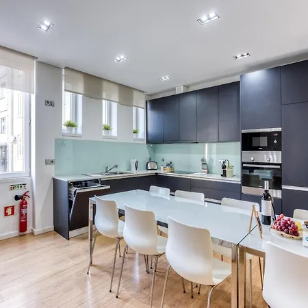 Spacious Near Bolhao Market * Porto